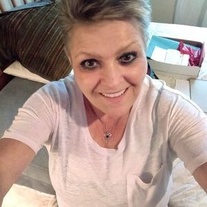 Meet your Posher, Virginia